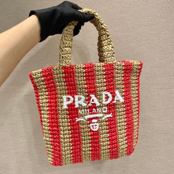 Pra*a tote bags